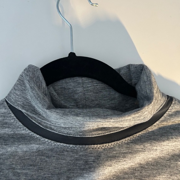 ATHLETA LONG SLEEVE RUCHED TURTLENECK MIDI - Picture 3 of 5